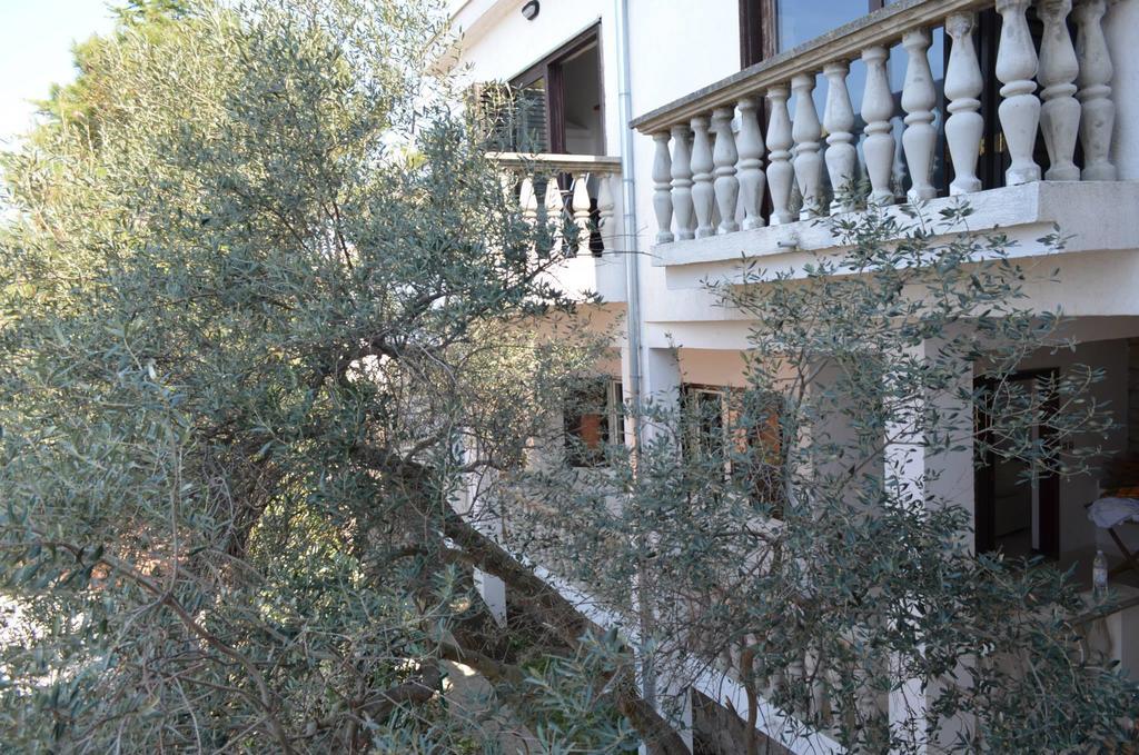 Apartments Petra Tribunj  Bagian luar foto